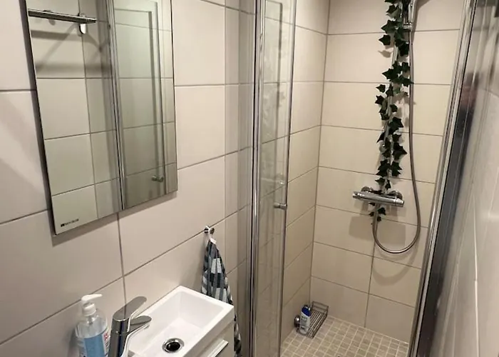 Staymate 15 Minutes From Barcode